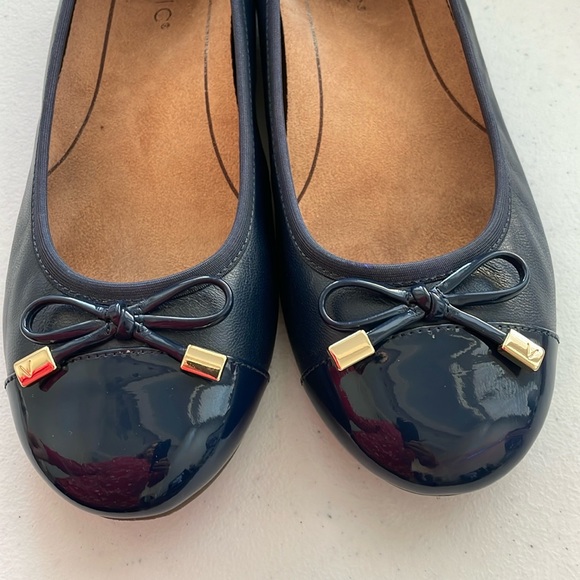 Vionic Minna Ballet Flats Leather Navy Blue Size 7 - Picture 2 of 8
